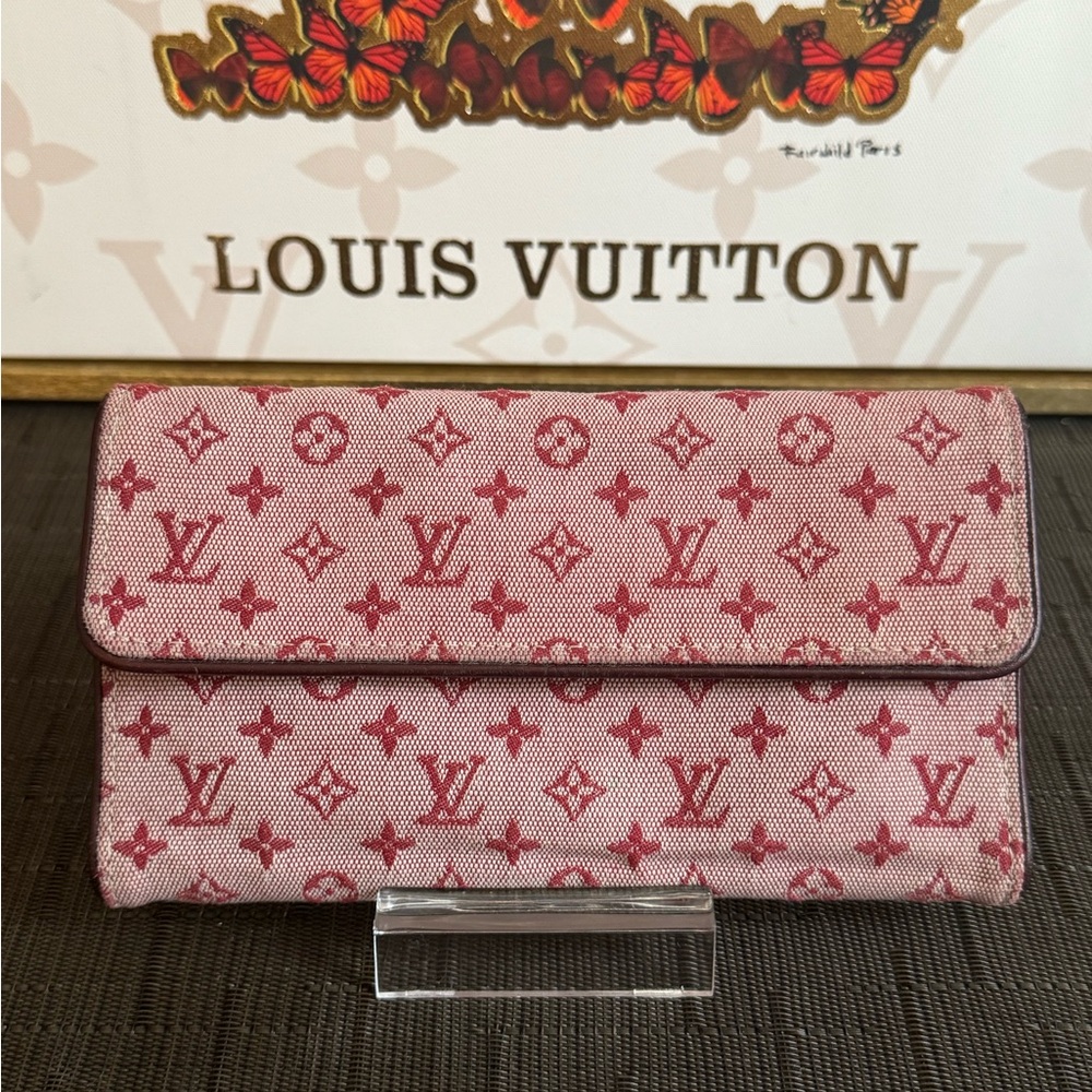 Lovely Louis Vuitton Burgundy Mini Lin Long Trifold Wallet